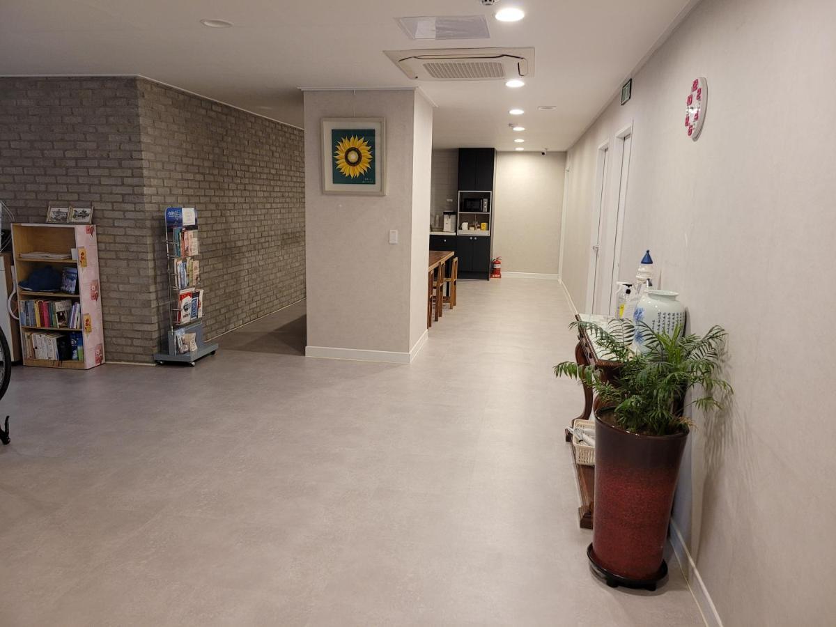 Lighthouse Guesthouse Mokpo Eksteriør billede